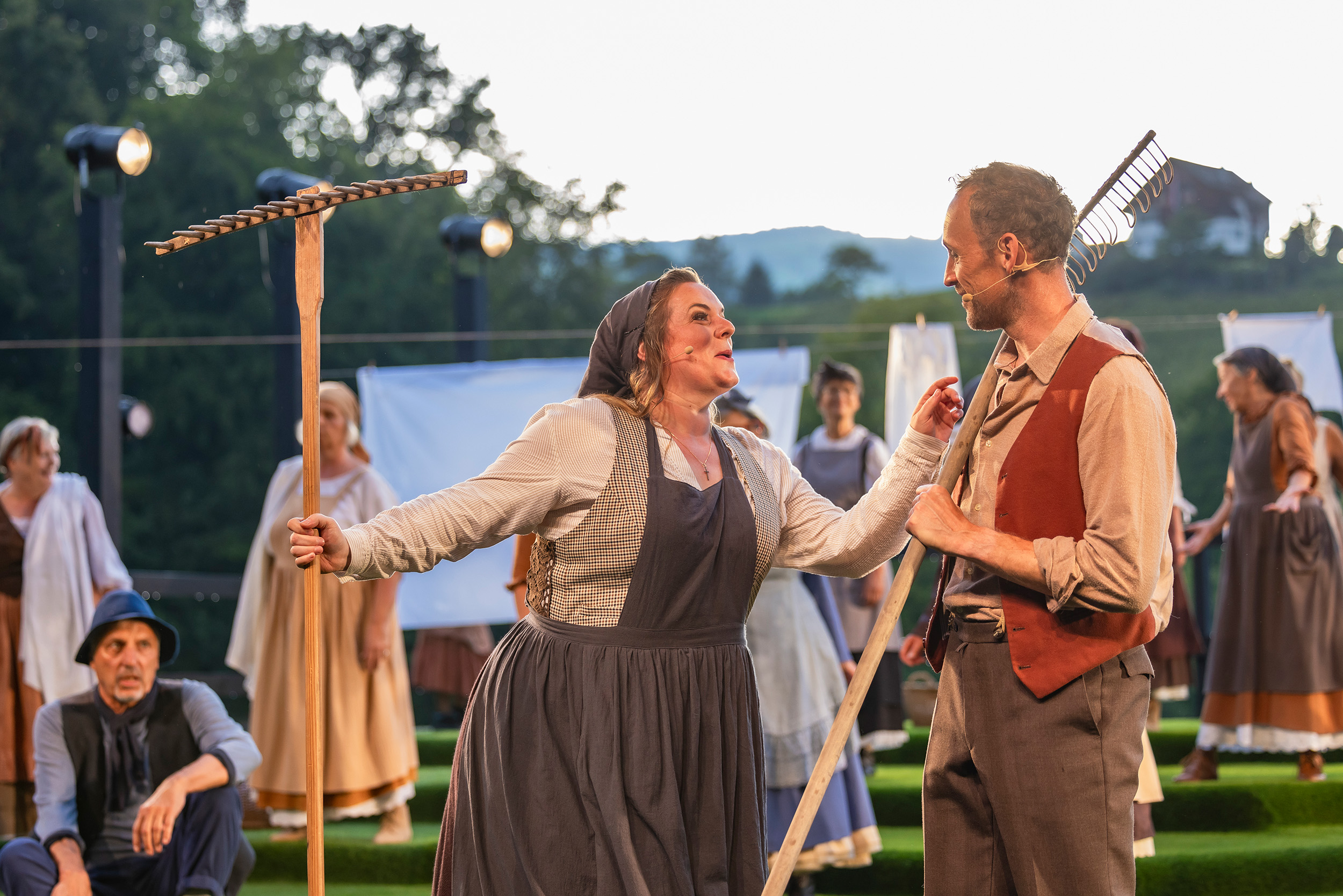 <p><em>Die</em> Genossenschaft</p>